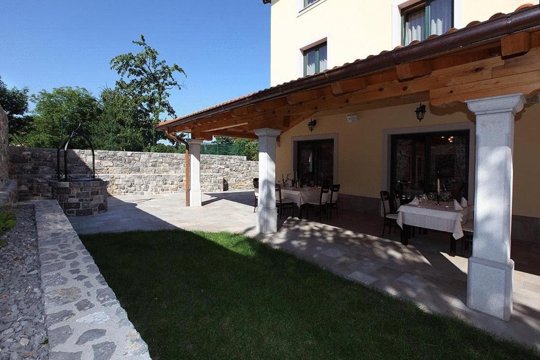 Bed And Breakfast Malovec Divača Eksteriør bilde