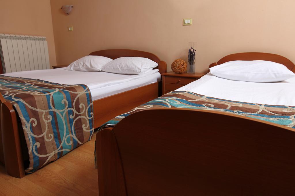 Bed And Breakfast Malovec Divača Eksteriør bilde