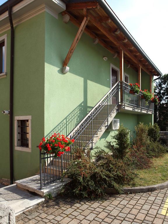 Bed And Breakfast Malovec Divača Eksteriør bilde