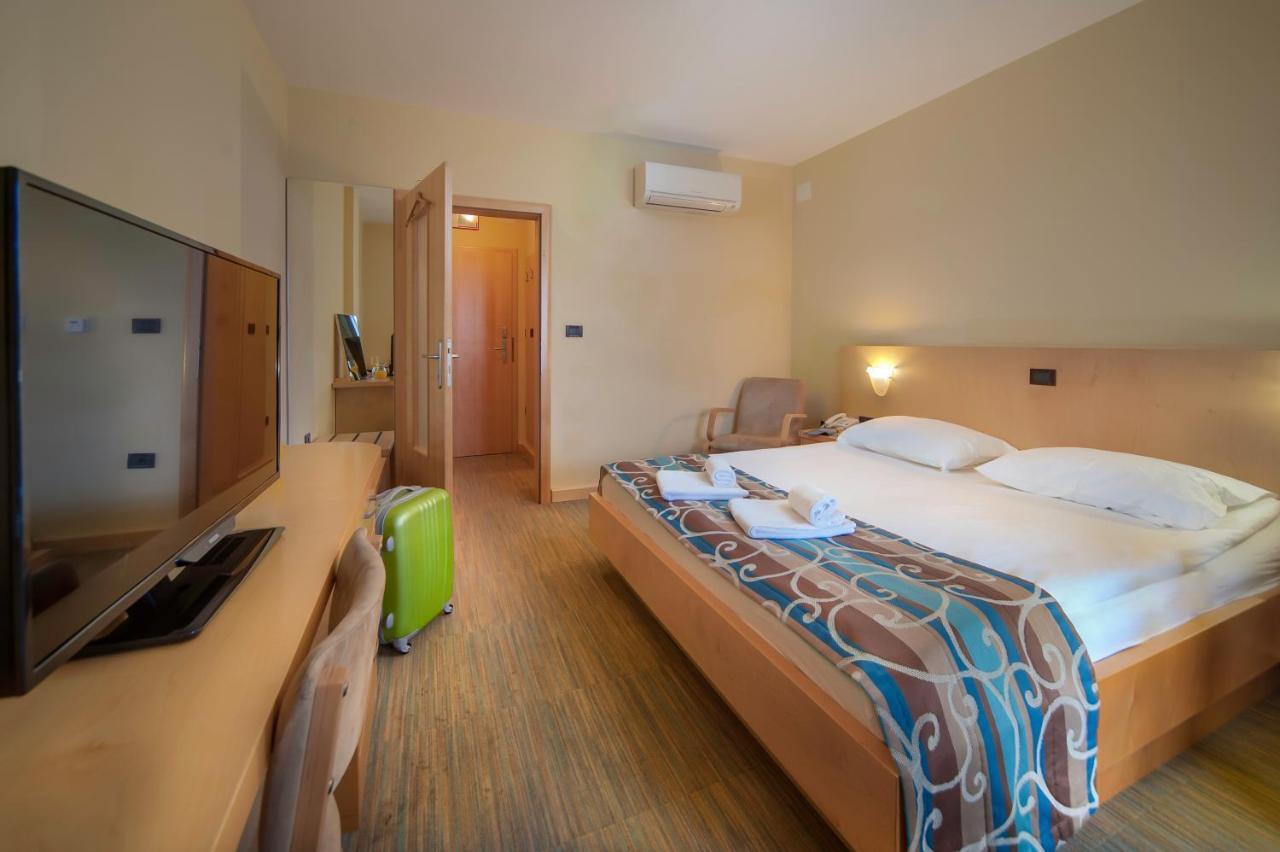 Bed And Breakfast Malovec Divača Eksteriør bilde